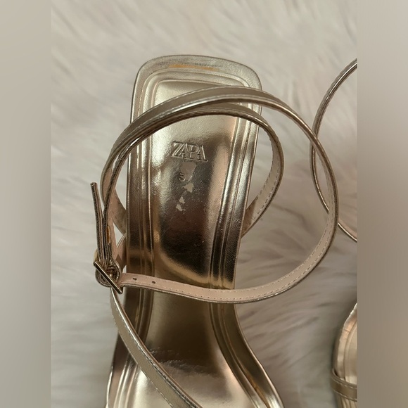 💯SOLD💯 Zara Women’s Gold Strappy Heels - Size 6.5 US (EU 37) - Picture 4 of 7